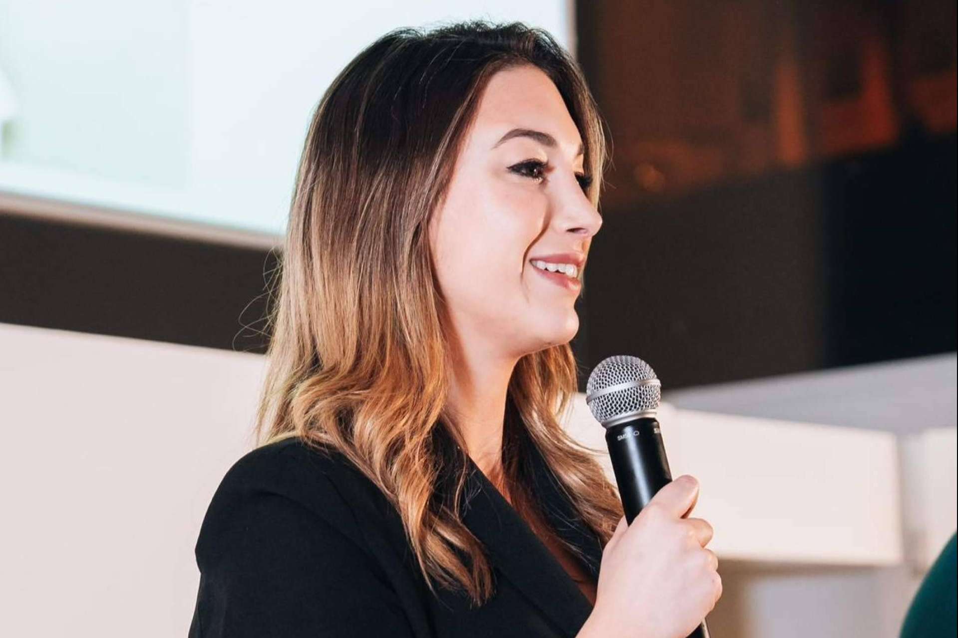 Periodismo, estrategia y gastronomía; la influencia de Claudia Raymat en diferentes ámbitos