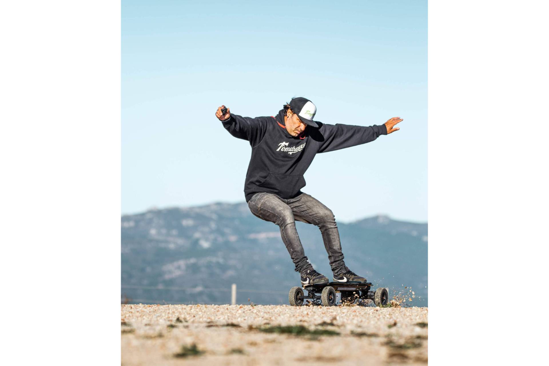 La nueva gama de skateboards eléctricos de Tomahawk combina tecnología, diseño y autonomía