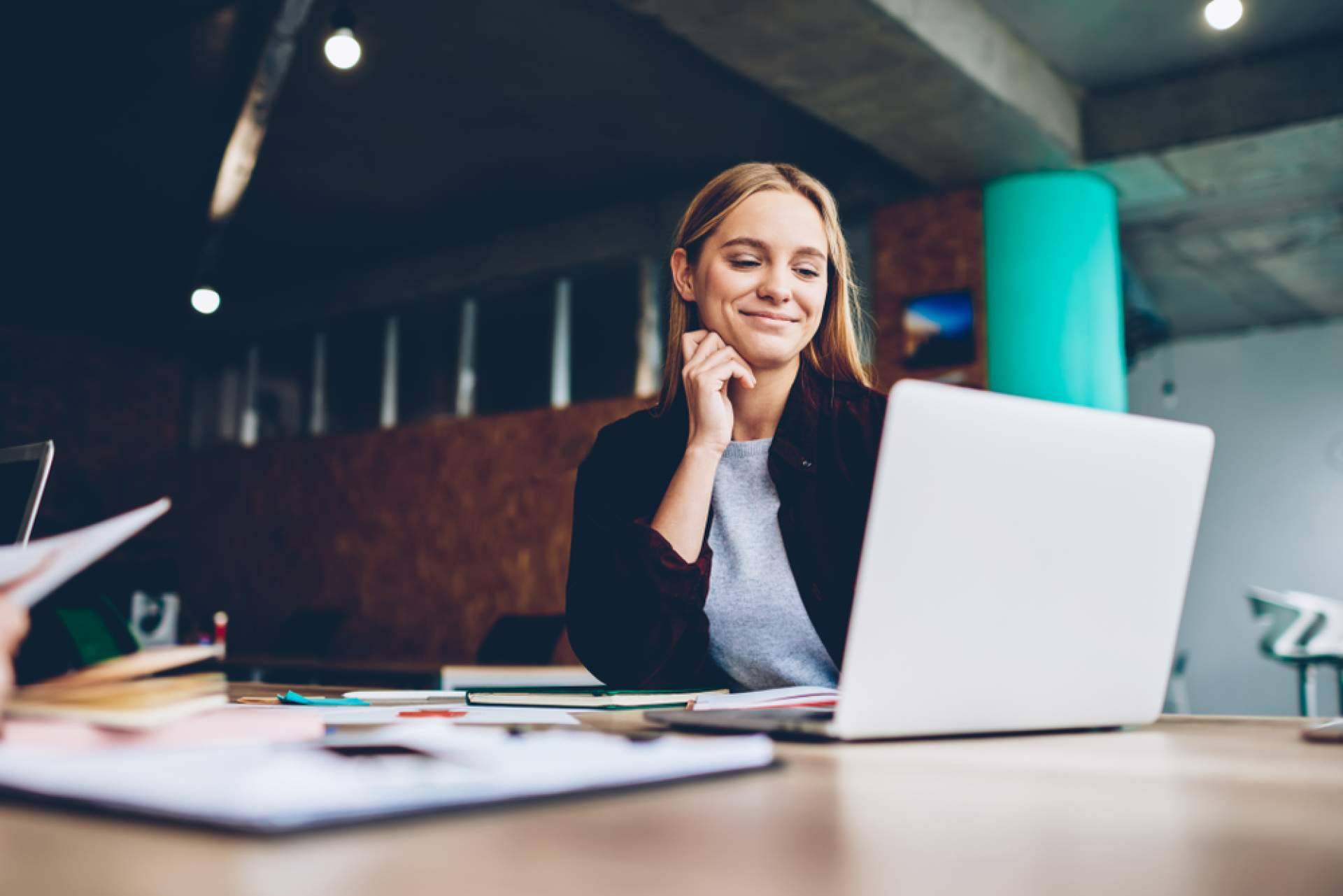 Cómo mantenerse conectado en Europa siendo nómada digital