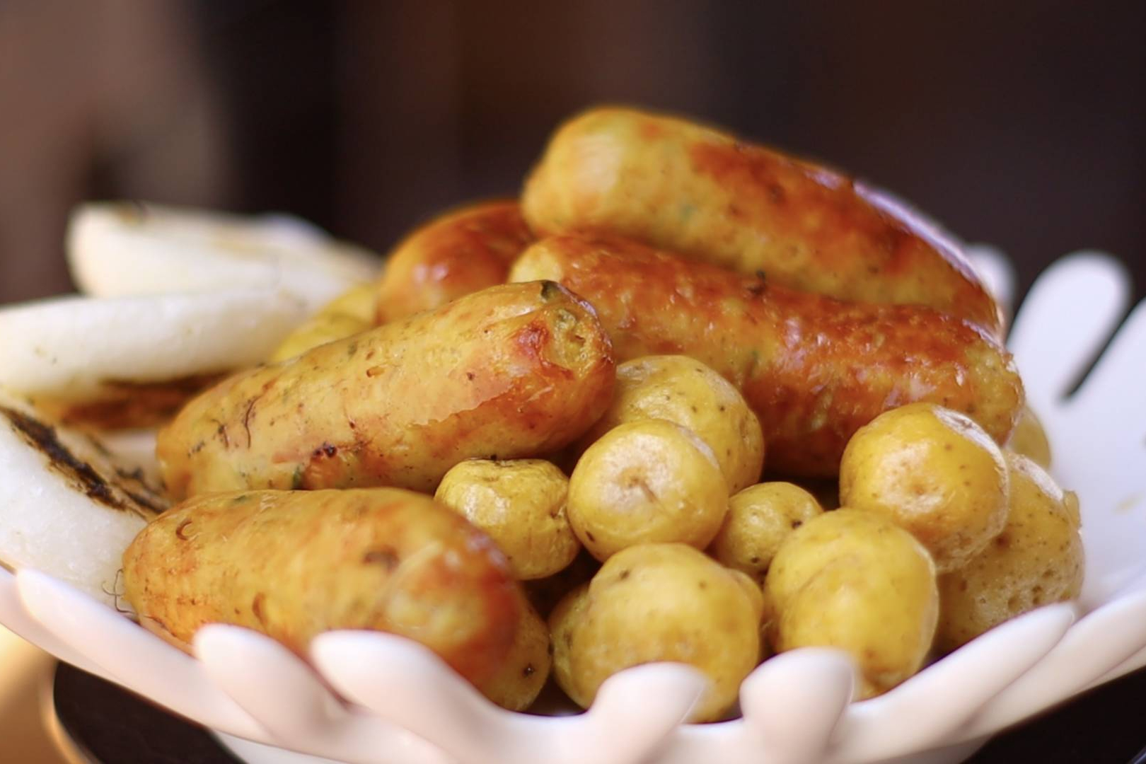 D’Carnilsa lleva el auténtico sabor latino a Europa con chorizo santarrosano, arepas y salami dominicano