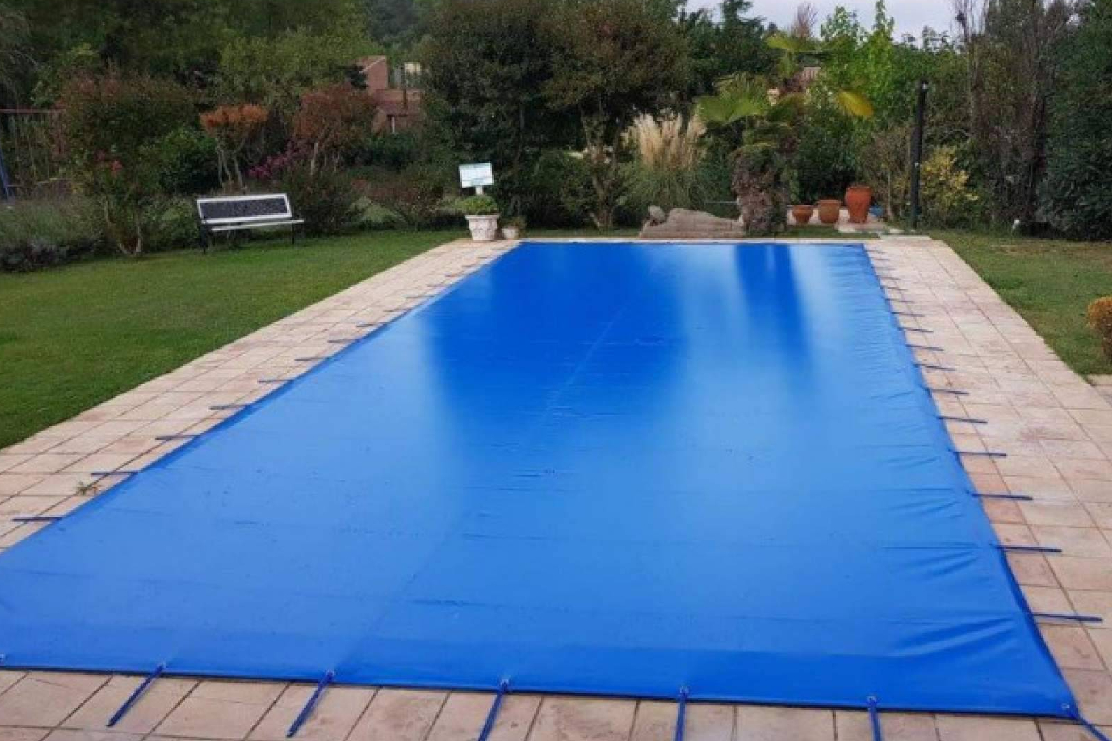 Swimhome presenta cubiertas térmicas que elevan la temperatura del agua y reducen la evaporación en un 98 %