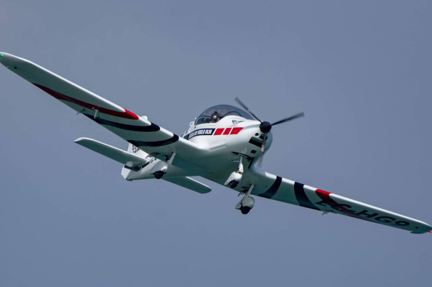Turismo y aventura aérea se combinan en la experiencia de piloto por un día en Asturfly
