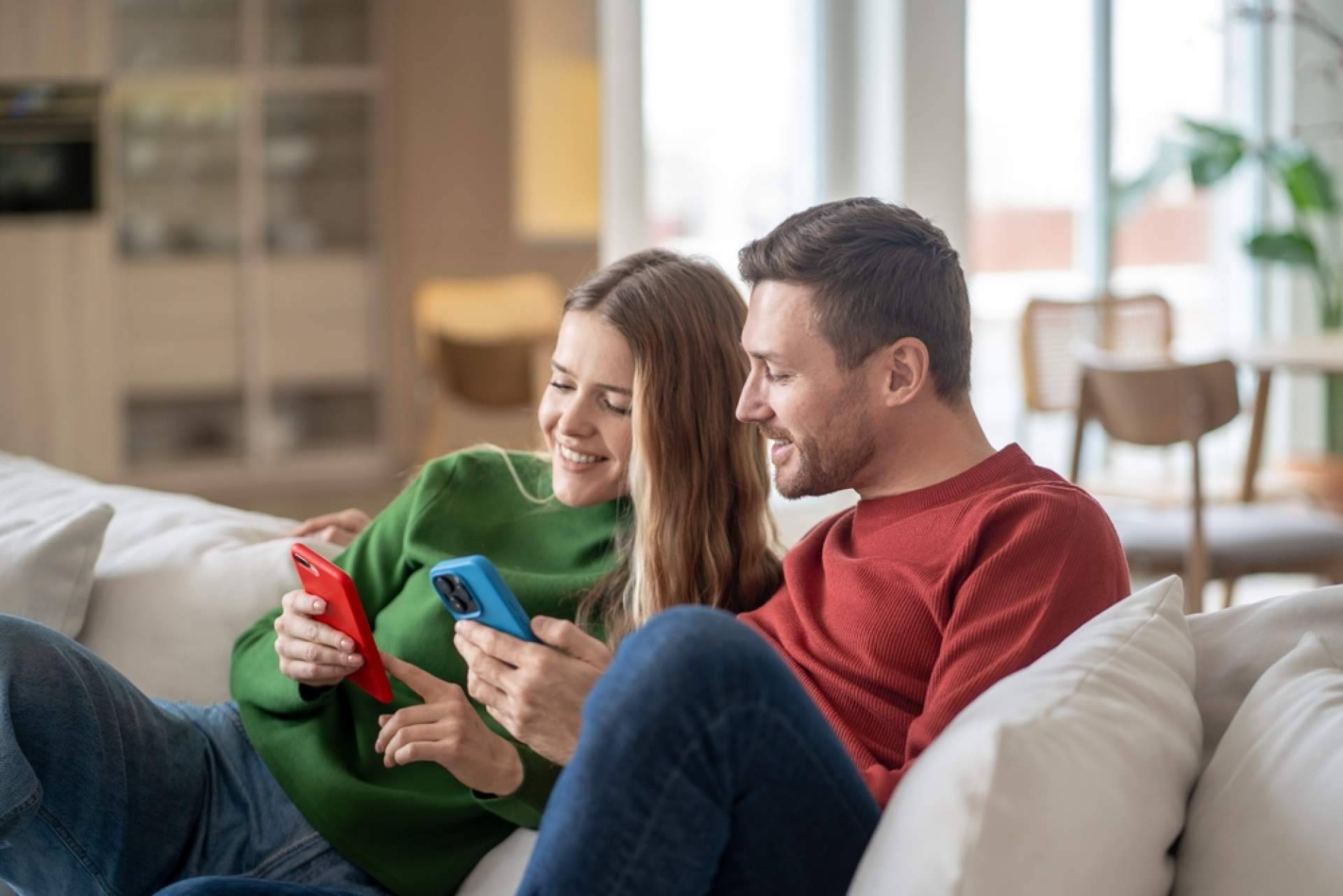 Amar en la era del espejo, vínculos afectivos en la vitrina digital