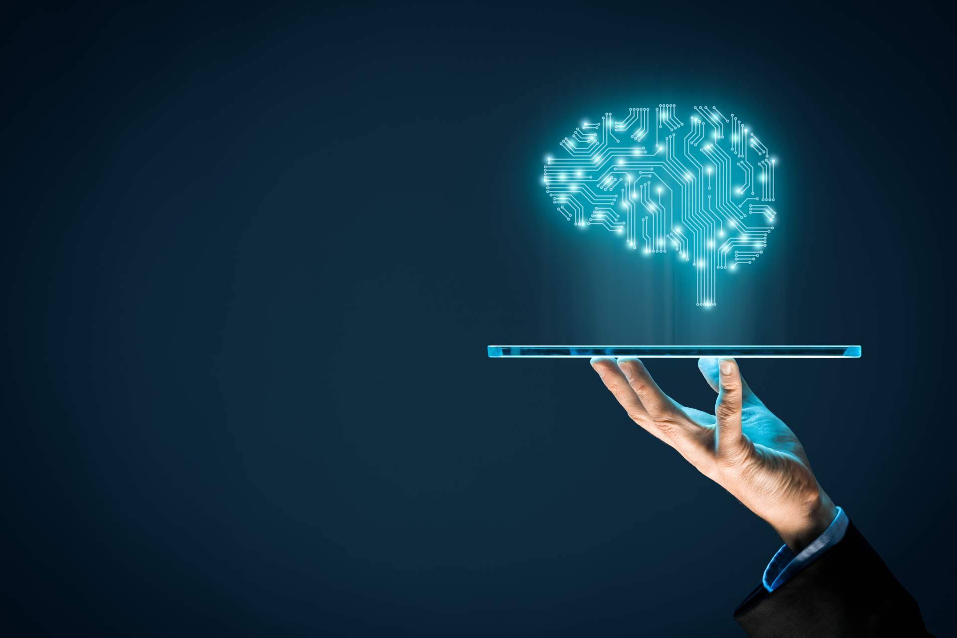 Agenda, emails y facturación, el CRM automatizado transforma la operativa empresarial con IA