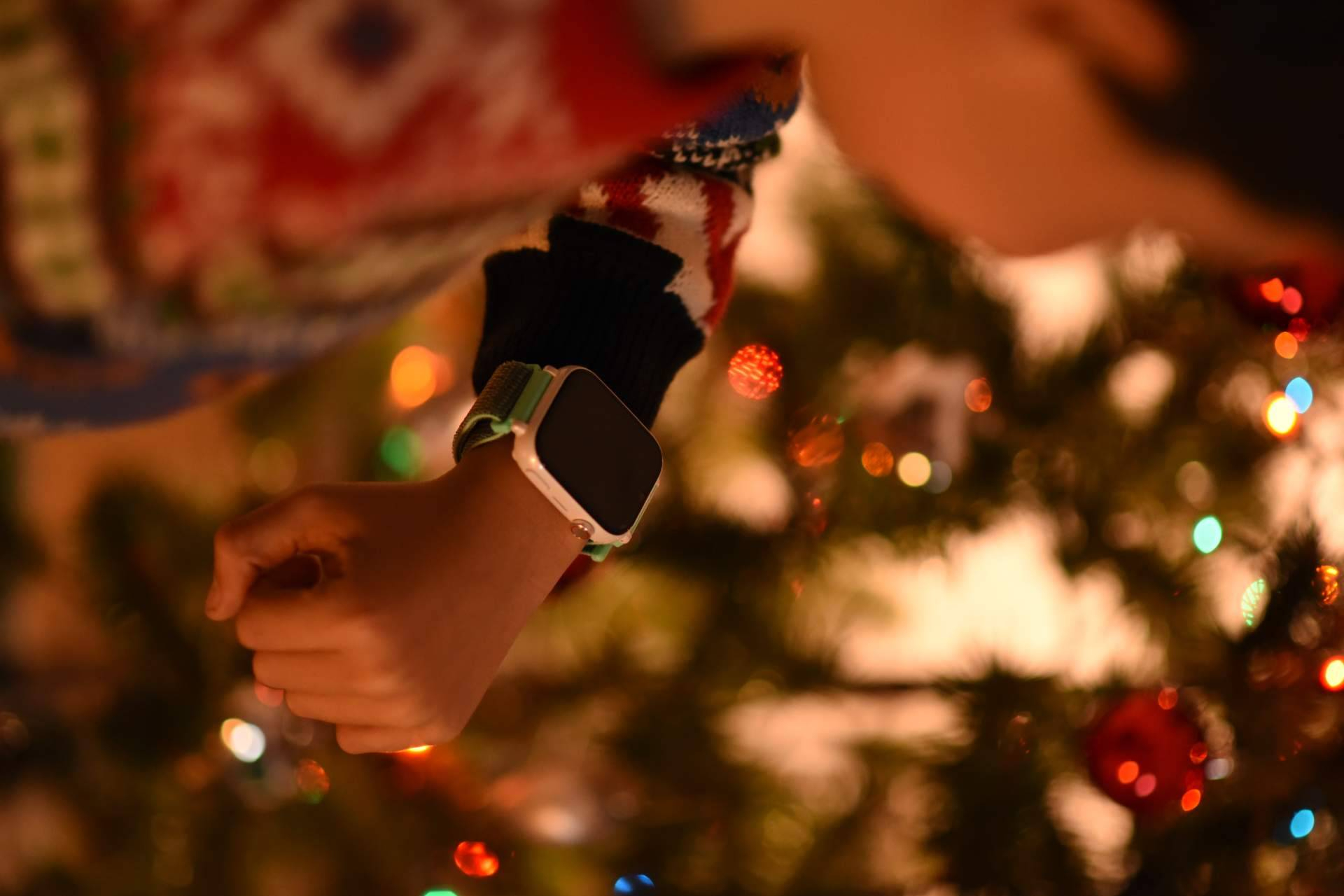 El reloj inteligente para niños de SaveFamily conquista las listas de regalos familiares esta Navidad