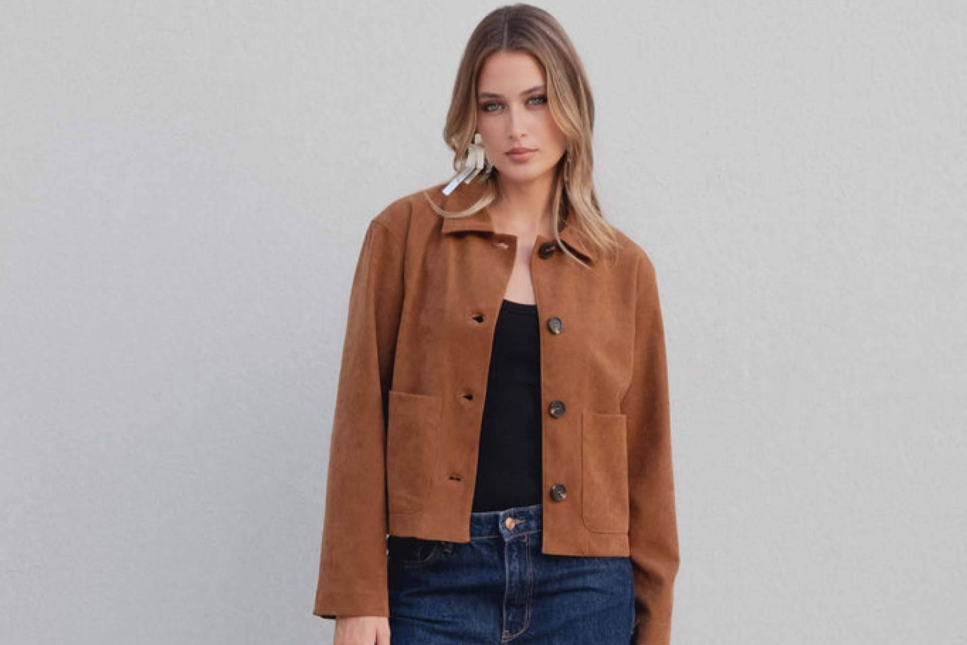 InfinityWear celebra el Black Friday con rebajas en moda minimalista y sostenible