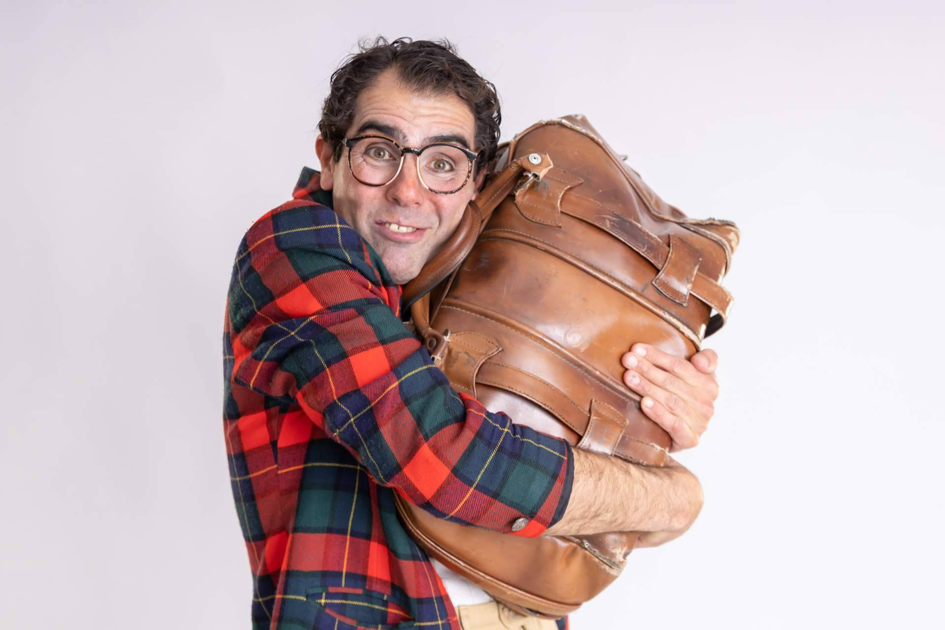Adrián Conde lleva sus espectáculos teatro familiar a nuevas ciudades Españolas en diciembre