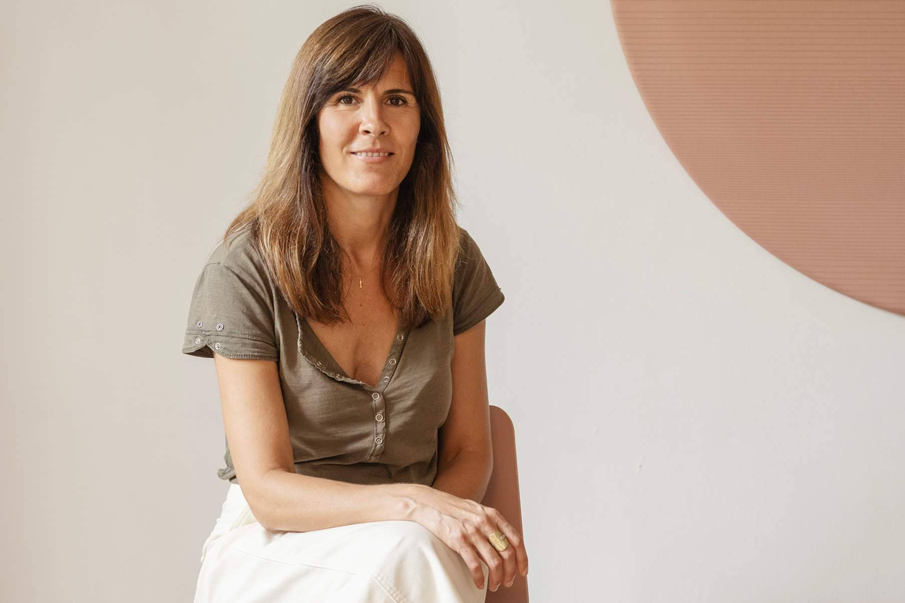 Isa Rodríguez de INDAStudio explora el impacto del neurointeriorismo comercial en espacios de marca