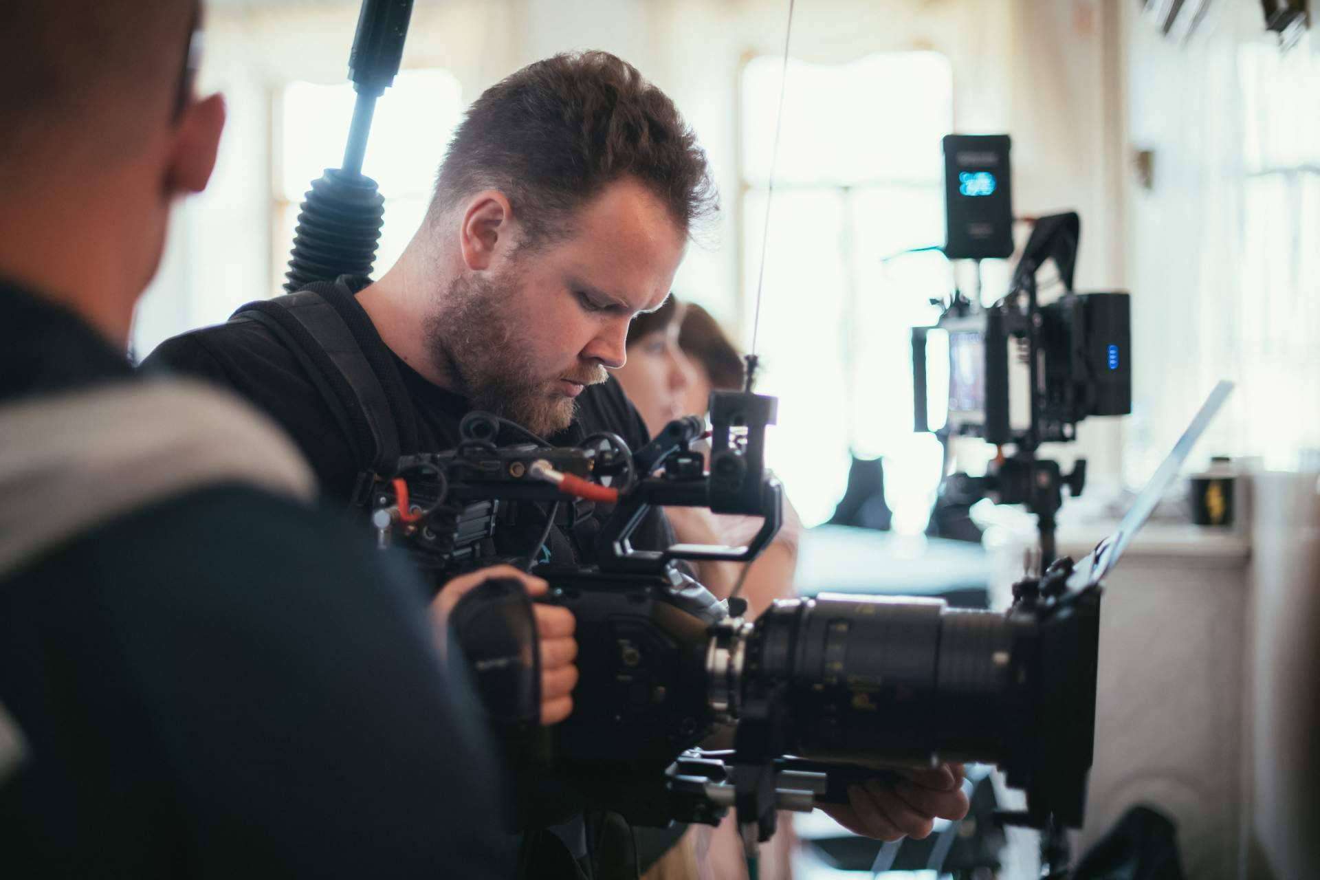 Una productora audiovisual con enfoque creativo y operativo; el modelo de trabajo de Maea Studios