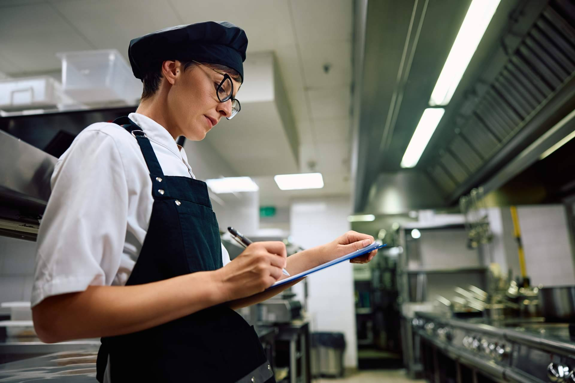 Nueva formación obligatoria para restaurantes; Sanidad la exige y prevé sanciones