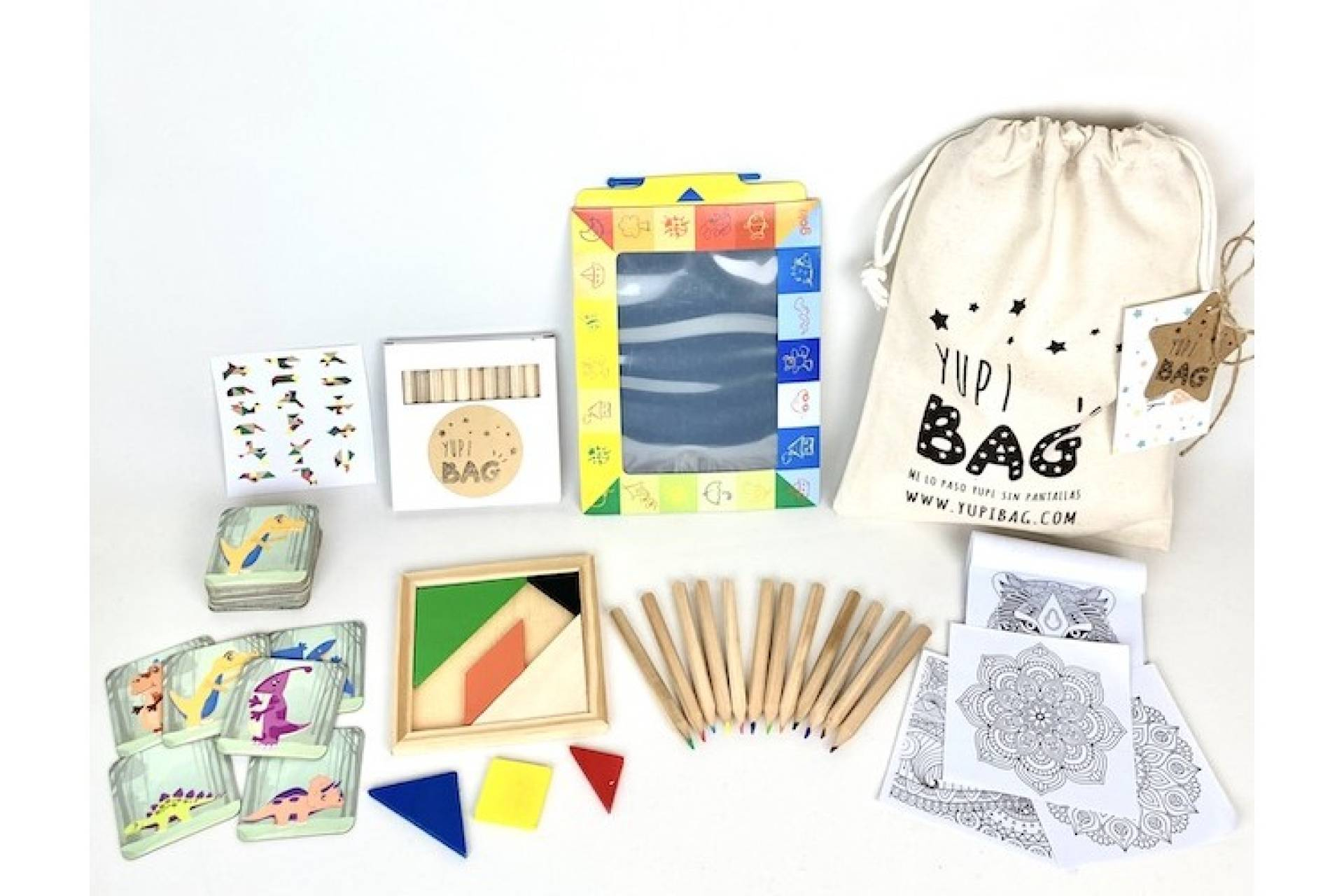 Detalles infantiles para bodas sin pantallas; Yupibag entretiene y deja un recuerdo útil