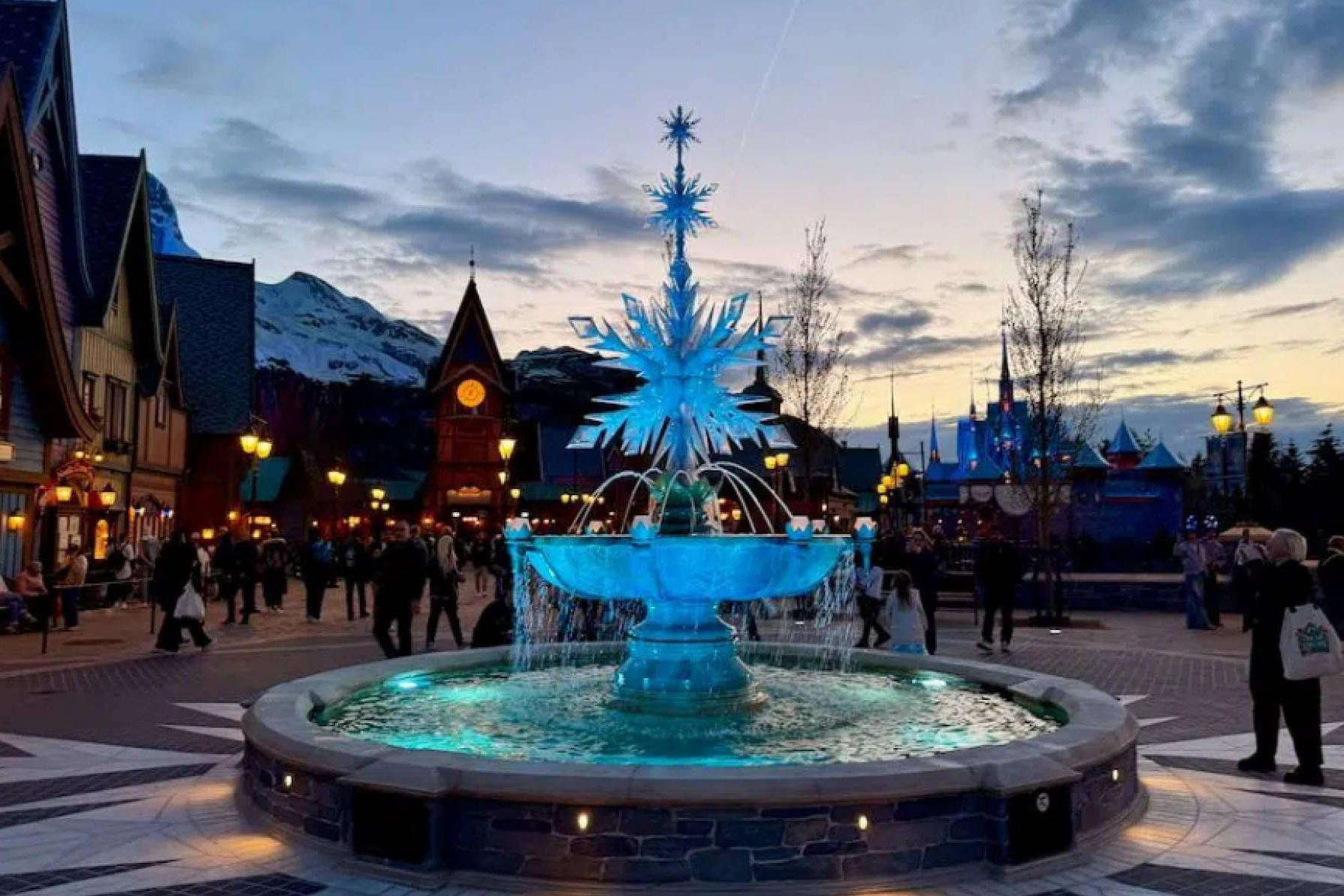 Parquetemático.net detalla el Mundo de Frozen y su impacto en Disneyland Paris