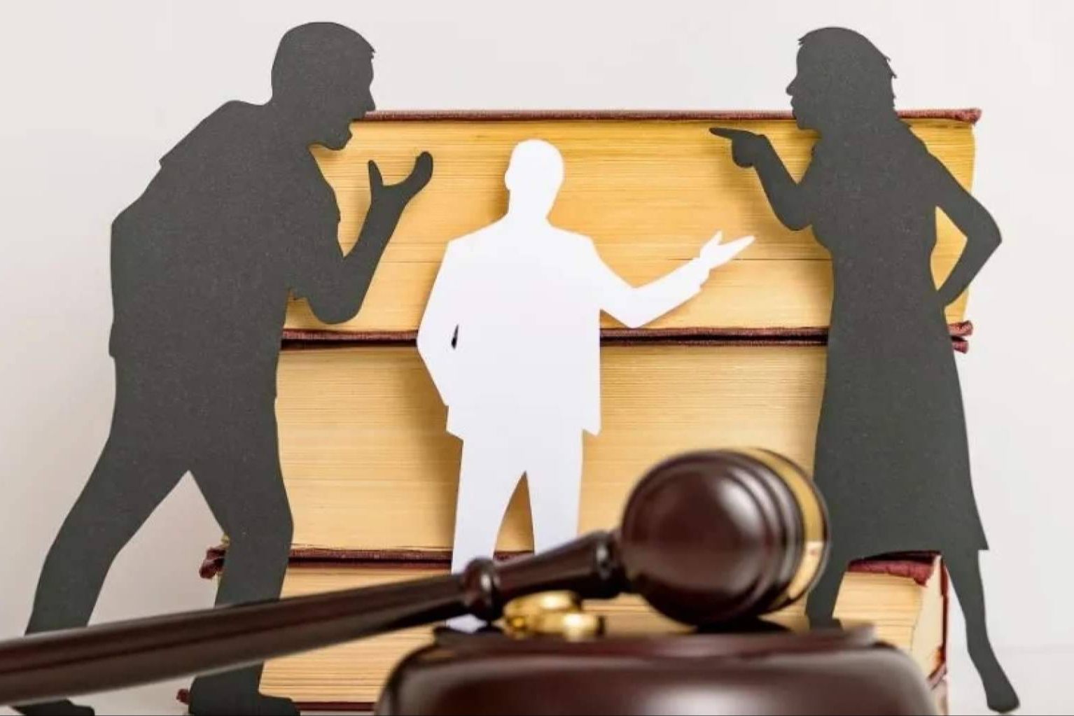 Abogado de familia en Mataró; claves legales en separaciones, divorcios y custodias