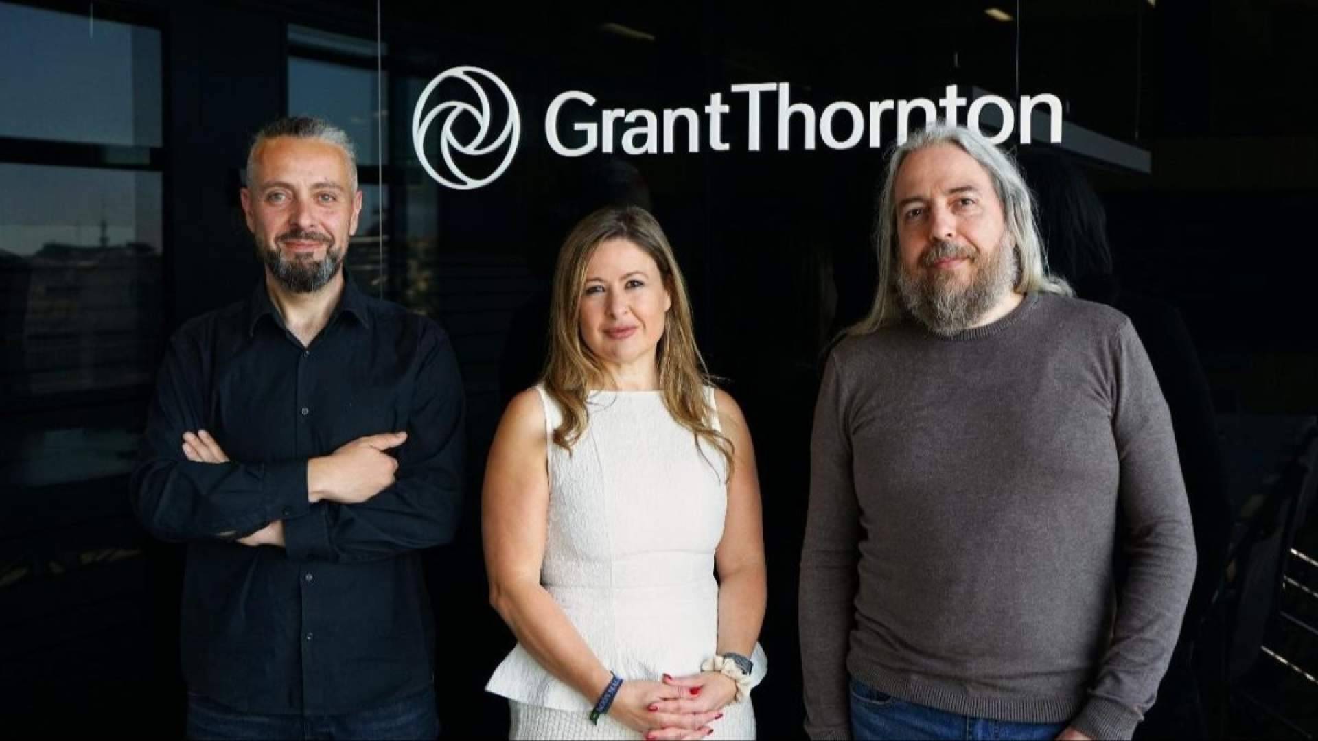 Hack By Security consolida su crecimiento con una alianza estratégica junto a Grant Thornton España