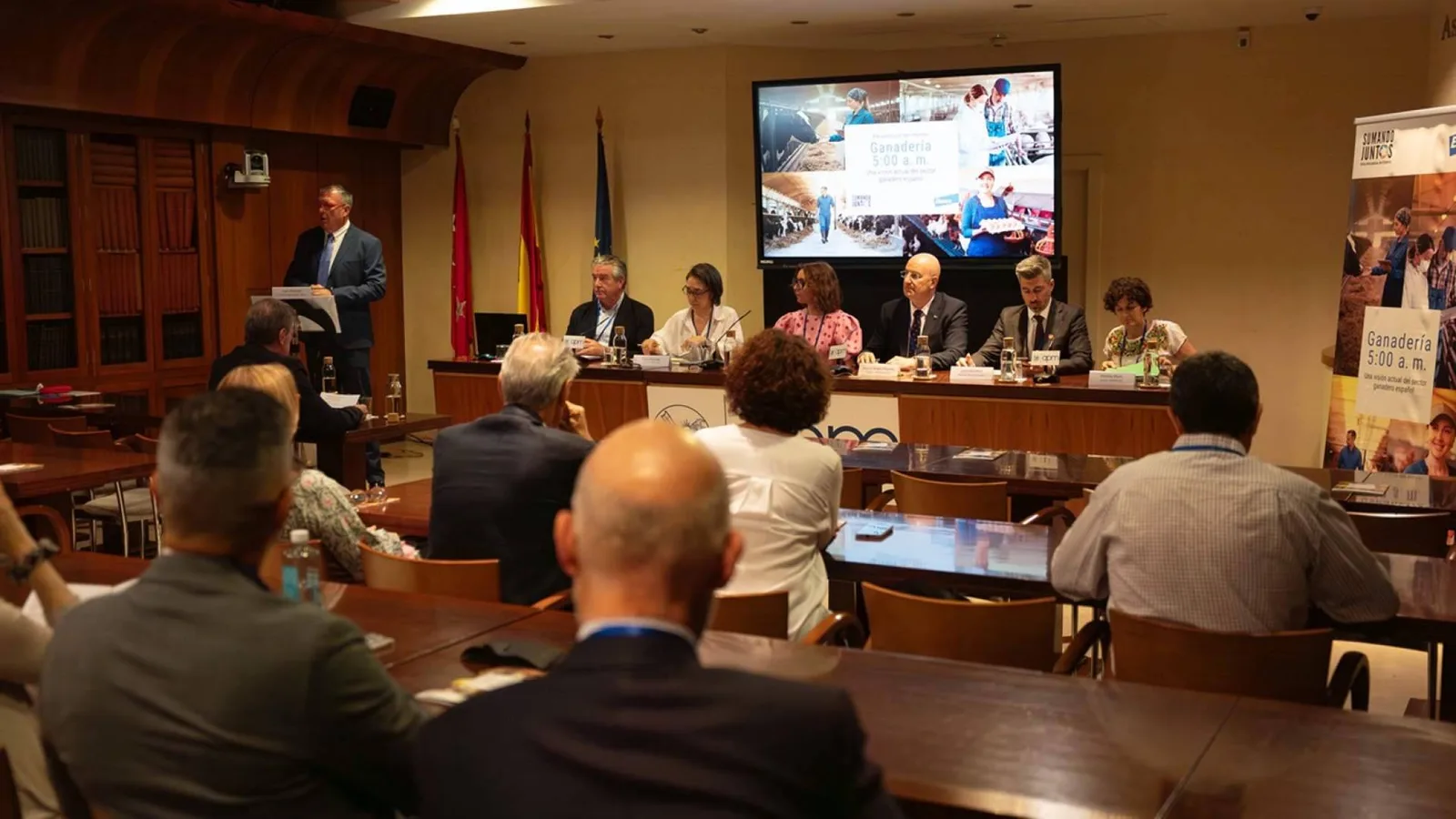 Dos de cada tres españoles desconoce cómo funciona la ganadería, pese a ser un sector clave para la economía